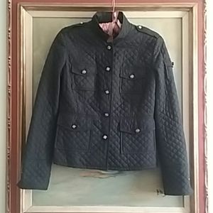 Tory Burch jacket. size 4. Never worn it. It did not fit me. Excellent jacket.